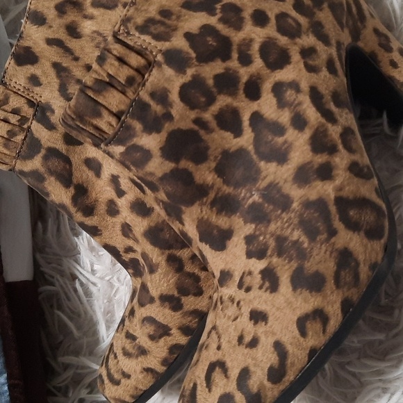 Sam & Libby Ankle Booties - Picture 10 of 10